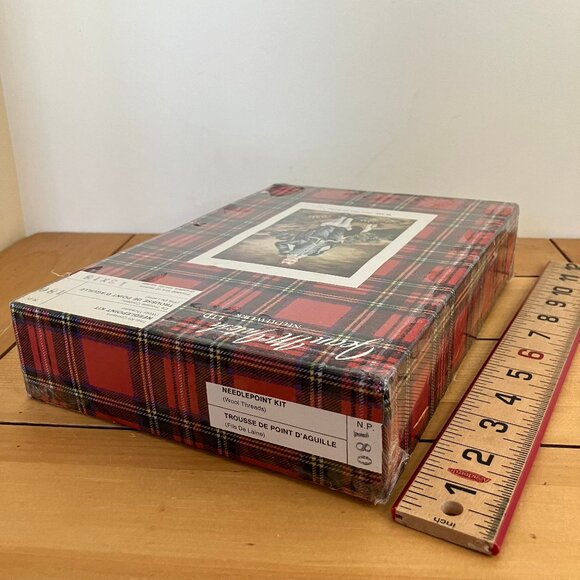 Blue Boy Needlepoint Embroidery Kit Jean McIntosh #180 Vintage New/Sealed - Picture 4 of 6